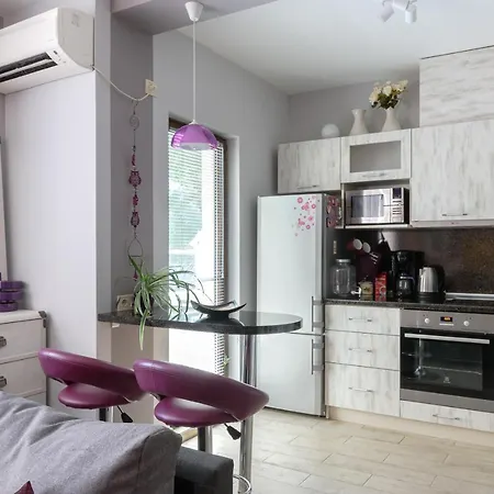 ултра виолет/ultraviolet Apartment
