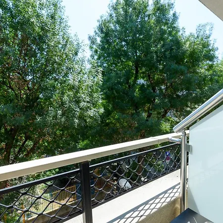 Apartment ултра виолет/ultraviolet